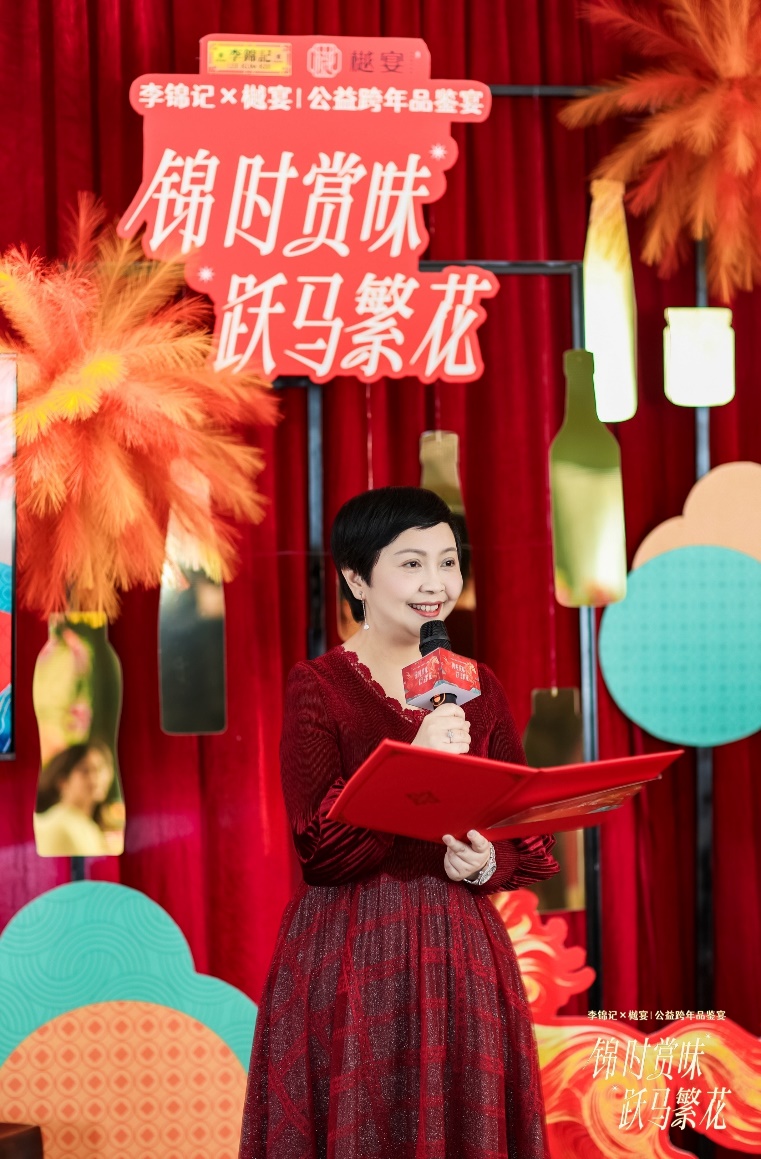 人穿著裙子AI 生成的內(nèi)容可能不正確。