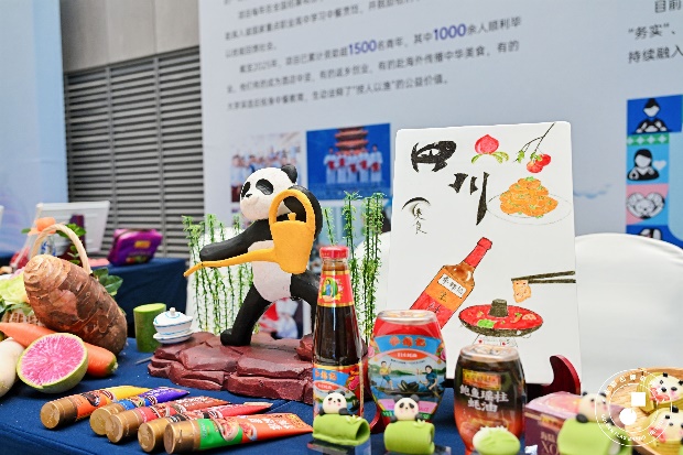 圖片包含 室內(nèi), 桌子, 食物, 窗戶

AI 生成的內(nèi)容可能不正確。