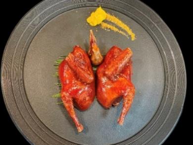 碗里的食物

AI 生成的內(nèi)容可能不正確。